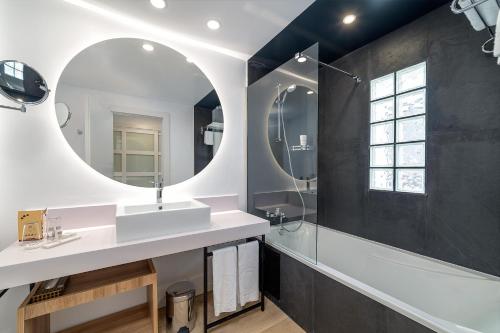 Habitación Familiar del hotel Costa Calero Thalasso and Spa. Foto 3