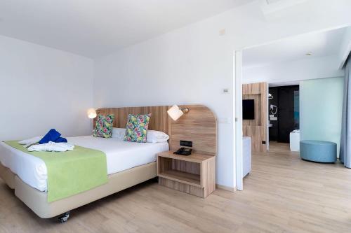 Suite Superior del hotel Costa Calero Thalasso and Spa. Foto 21