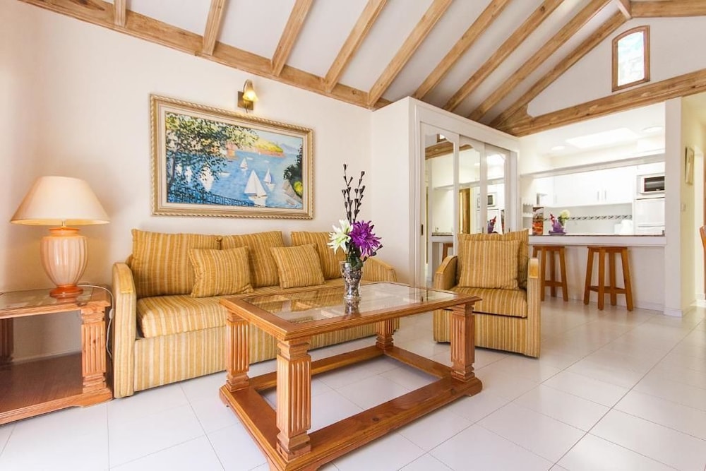 Apartamento superior, 1 habitación, vistas a la playa del hotel Sands Beach Resort. Foto 4