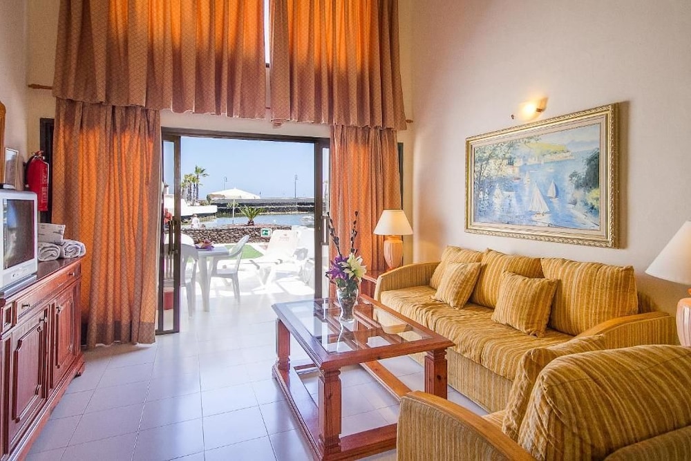 Apartamento superior, 2 habitaciones, vistas a la playa del hotel Sands Beach Resort