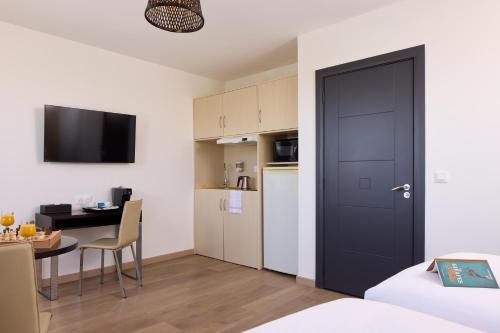 Estudio Superior del hotel Zenitude Swiss Apparthotels. Foto 7