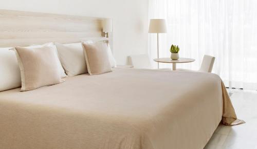 Habitación Premium del hotel Paradisus Salinas Lanzarote. Foto 16