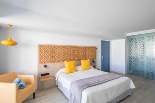 Habitación Doble Deluxe del hotel Oasis Lanz Beach Mate. Foto 10