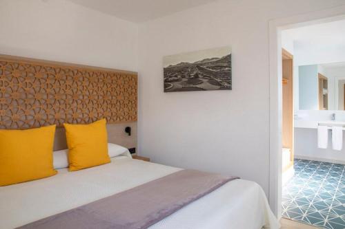 Habitación Doble Confort del hotel Oasis Lanz Beach Mate. Foto 2