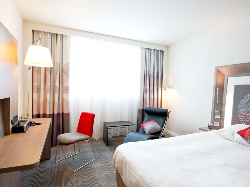 Habitación de categoría superior del hotel Novotel Lodz Centrum. Foto 3