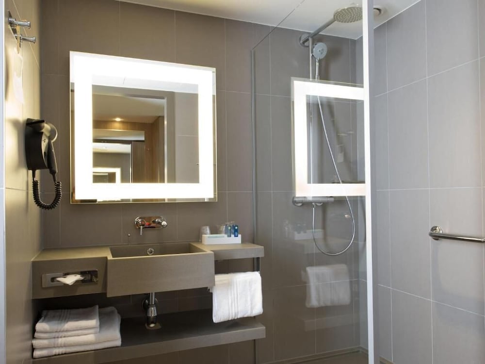 Habitación de categoría superior del hotel Novotel Lodz Centrum. Foto 12