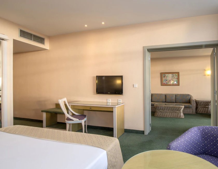 Suite junior, balcón del hotel Beatriz Costa and Spa. Foto 2