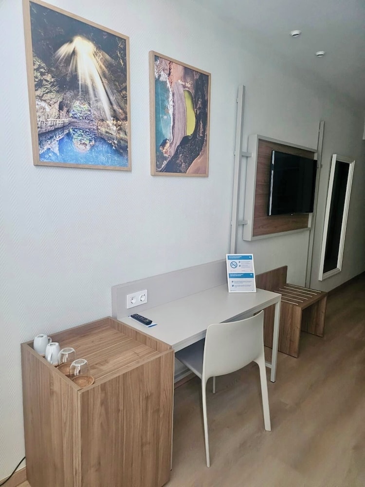 Suite superior, balcón del hotel Beatriz Costa and Spa. Foto 4