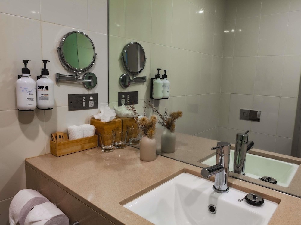 Habitación de Lujo, 1 Cama King con Balcón del hotel Fairmont Resort Blue Mountains - MGallery Collection. Foto 4