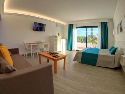 Estudio con terraza del hotel Palmeras Garden. Foto 3