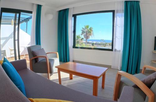 Apartamento Superior de 1 dormitorio, con terraza del hotel Palmeras Garden. Foto 3