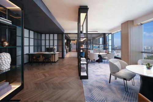 Habitación Familiar Deluxe del hotel Sheraton Ningbo Yinzhou. Foto 9