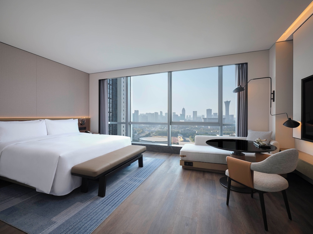 Negocios Premier del hotel Sheraton Ningbo Yinzhou. Foto 1