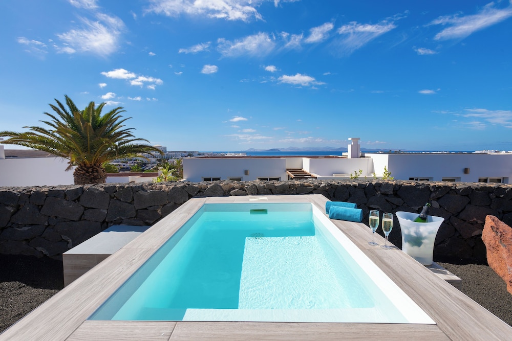 Bungalow exclusivo, vistas parciales al mar del hotel Dream Bocayna Village. Foto 5