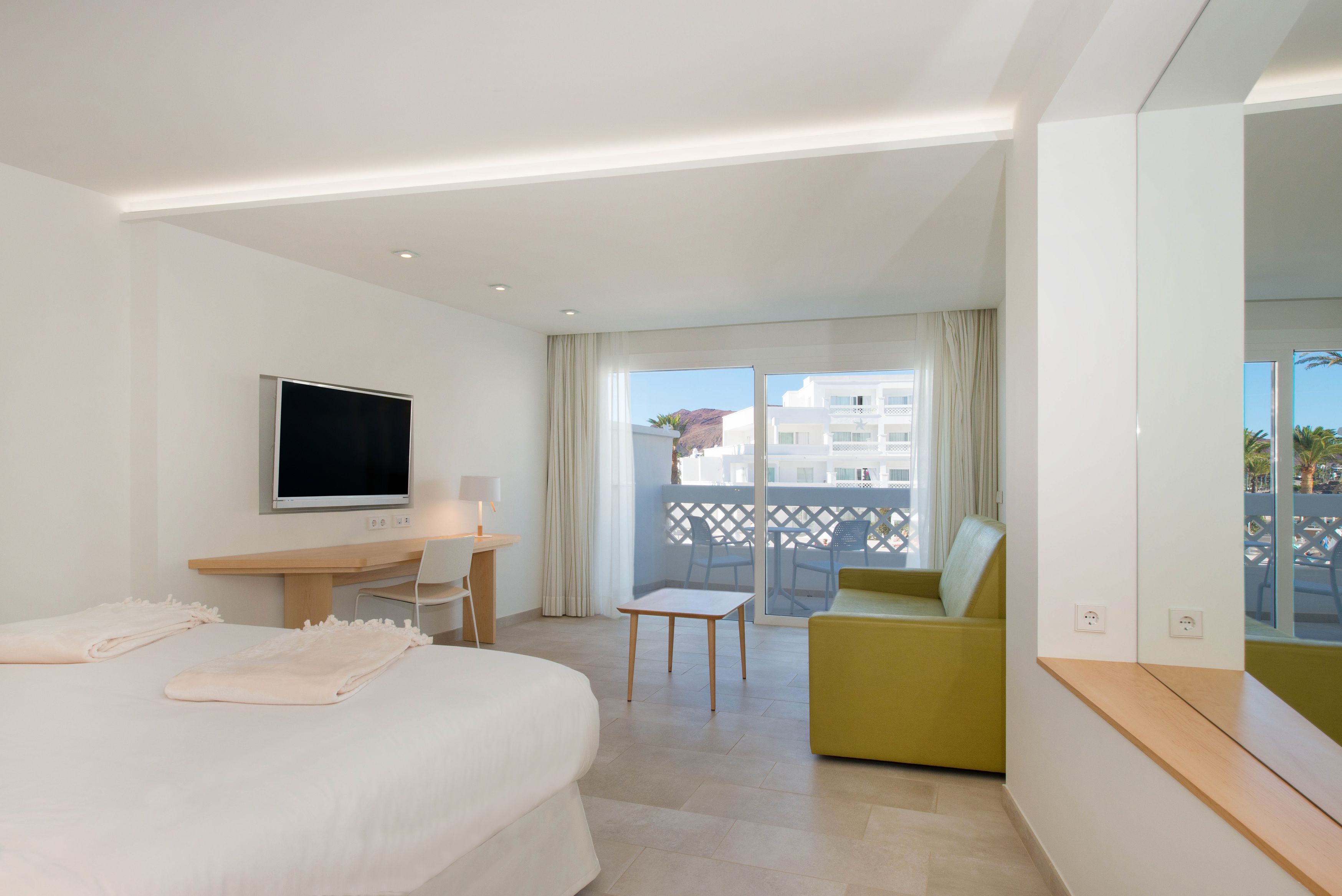 Star Prestige Junior Suite del hotel Iberostar Selection Lanzarote Park. Foto 1