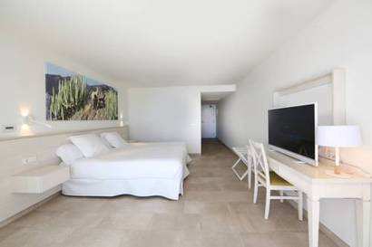 Habitación doble Vista Parcial Mar del hotel Iberostar Selection Lanzarote Park. Foto 2