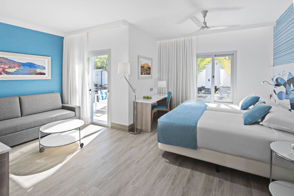 Junior suite prestige del hotel Elba Lanzarote Royal Village Resort