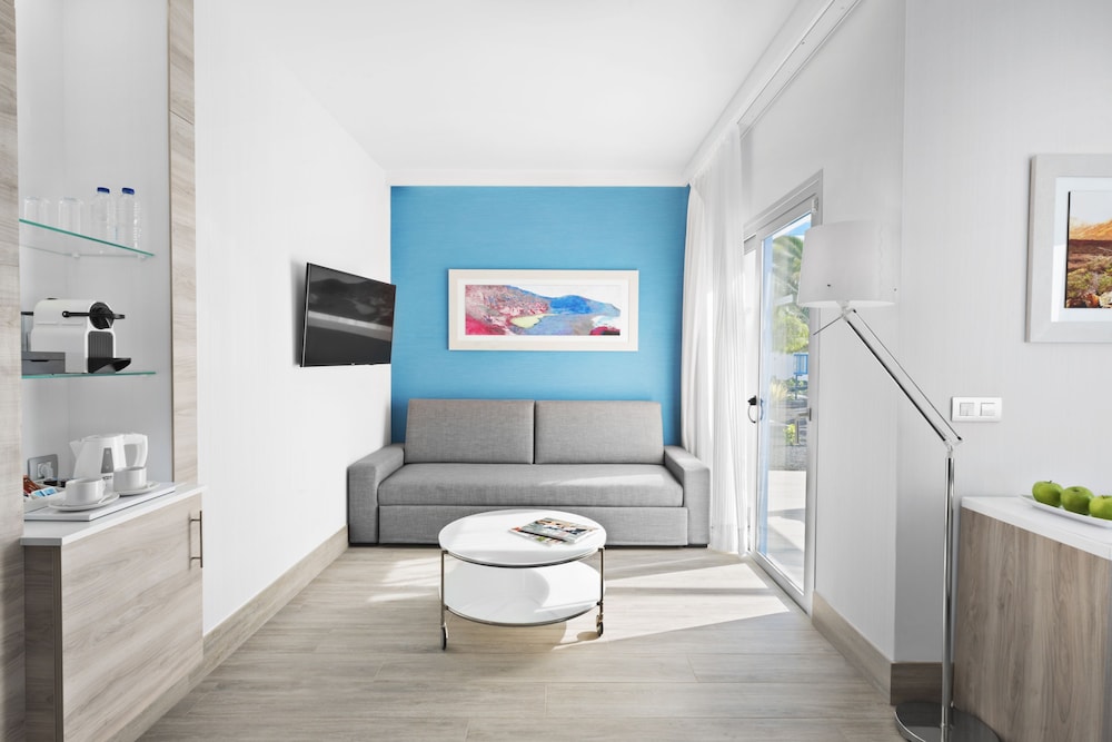 Junior suite familiar superior del hotel Elba Lanzarote Royal Village Resort