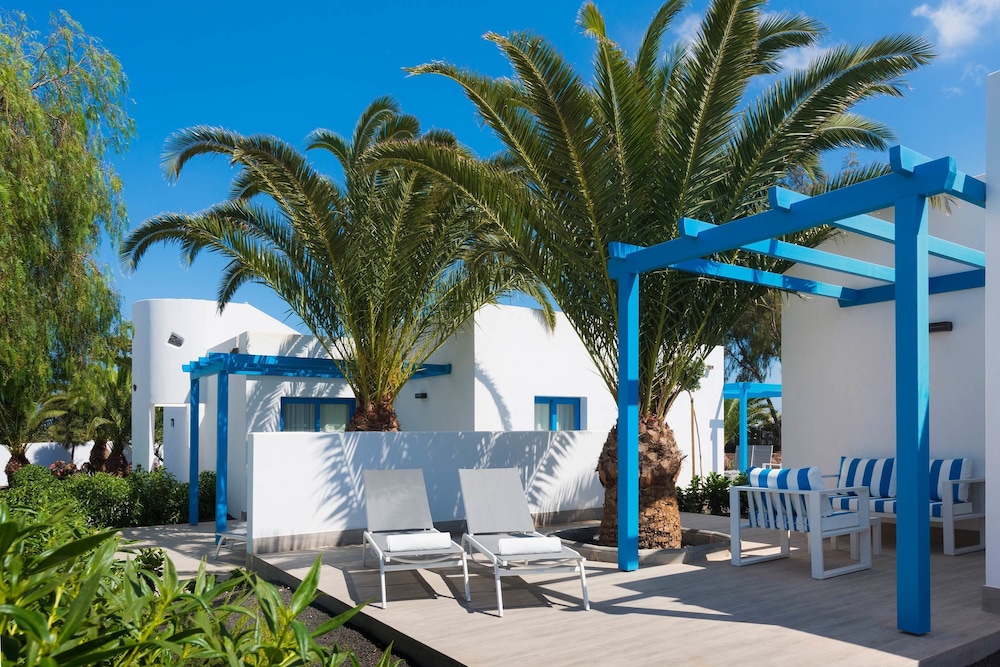 Suite Comfort del hotel Elba Lanzarote Royal Village Resort. Foto 5