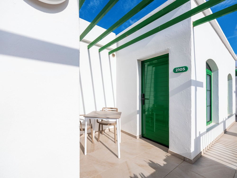 Habitación triple estándar del hotel Mynd Yaiza. Foto 6