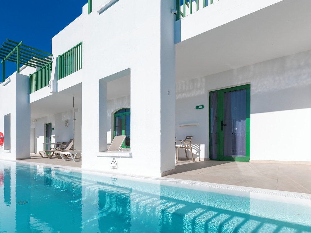 Habitación triple del hotel Mynd Yaiza