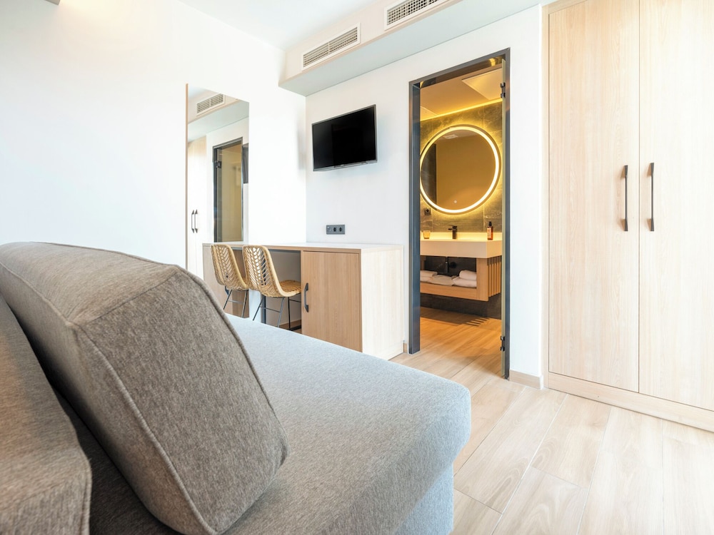 Habitación triple del hotel Mynd Yaiza. Foto 2