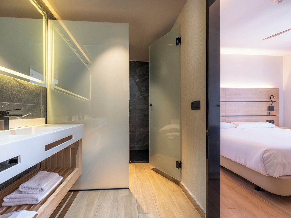 Suite superior, piscina privada del hotel Mynd Yaiza. Foto 4