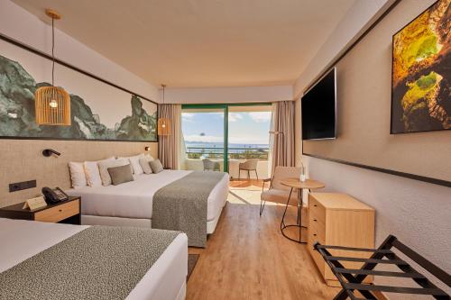 Double Room with Sea View del hotel Dreams Lanzarote Playa Dorada Resort and Spa. Foto 3