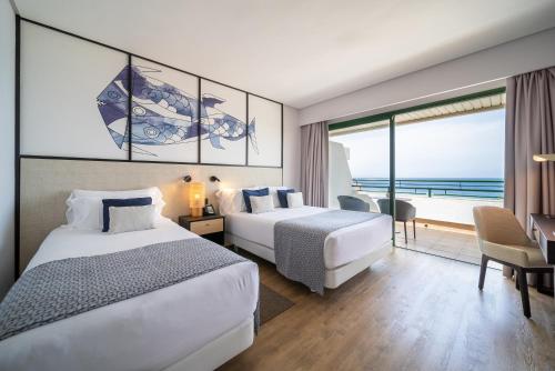 Preferred Club Triple Room with Ocean View del hotel Dreams Lanzarote Playa Dorada Resort and Spa. Foto 6