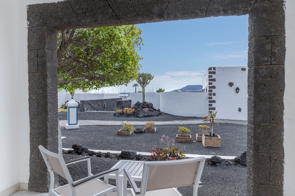 Habitación doble, vistas al jardín del hotel LIVVO Volcán Lanzarote