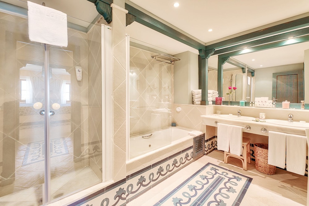 Suite Club del hotel LIVVO Volcán Lanzarote. Foto 4