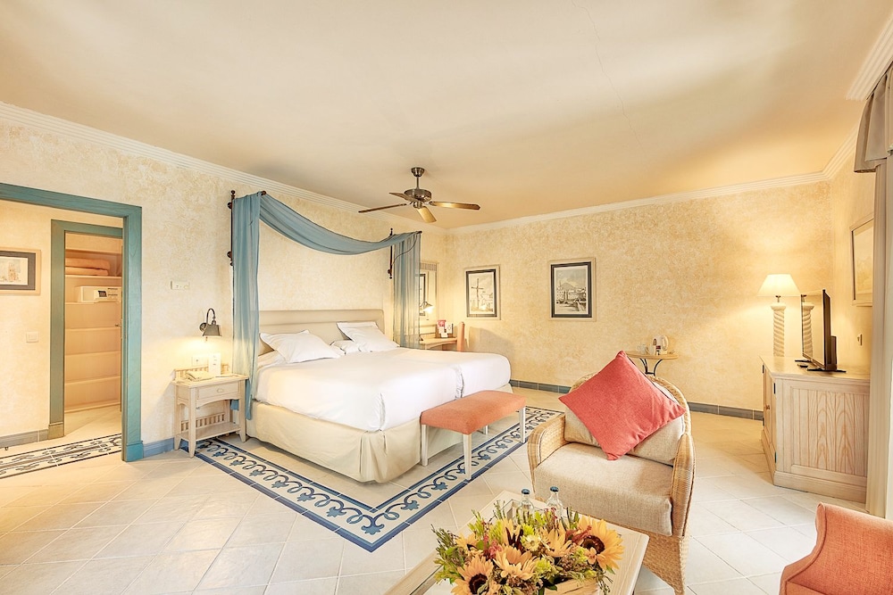 Suite junior del hotel LIVVO Volcán Lanzarote. Foto 3