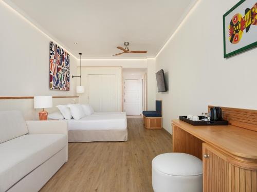 Suite Junior del hotel H10 Lanzarote Princess. Foto 2