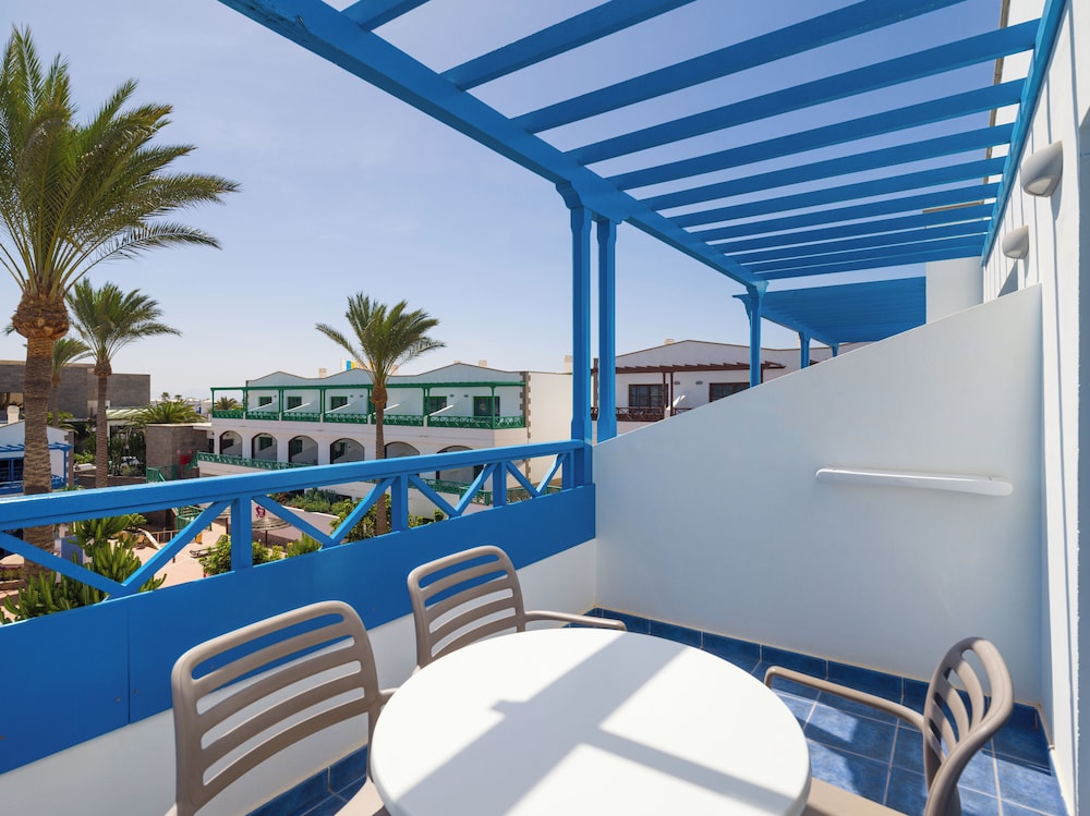 Habitación familiar del hotel Mirador Papagayo by LIVVO. Foto 15