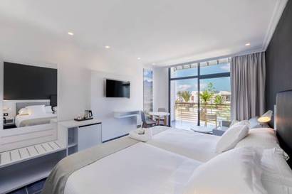 Doble con vistas parciales al mar del hotel Mirador Papagayo by LIVVO