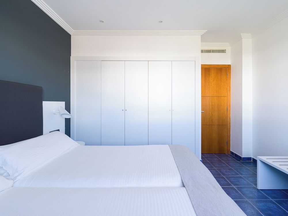 Habitación familiar del hotel Mirador Papagayo by LIVVO. Foto 3