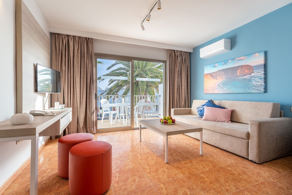 Apartamento Balcón o Terraza 1 habitación 2 Camas individuales 2 sofás camas del hotel Floresta