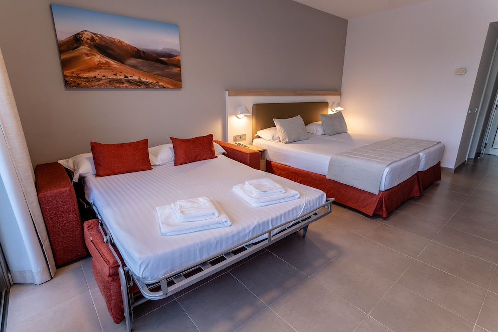 Habitación del hotel Lanzarote Village. Foto 5