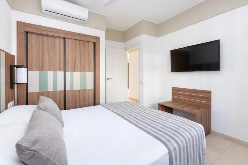 Habitación Familiar de 2 dormitorios del hotel Riu Paraíso Lanzarote - All Inclusive. Foto 4