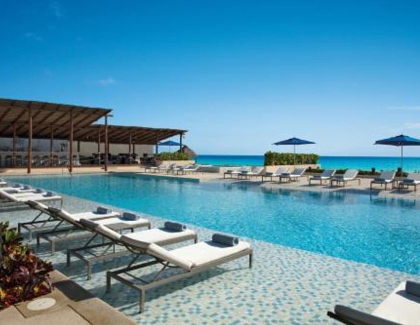 Suite Luna de Miel frente al mar del hotel Secrets The Vine Cancun - Adults Only - All Inclusive. Foto 2
