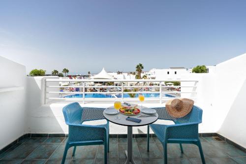 Suite Familiar del hotel Relaxia Lanzaplaya. Foto 2