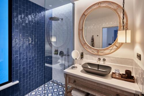 Habitación Doble Deluxe nueva del hotel Seaside Los Jameos Playa