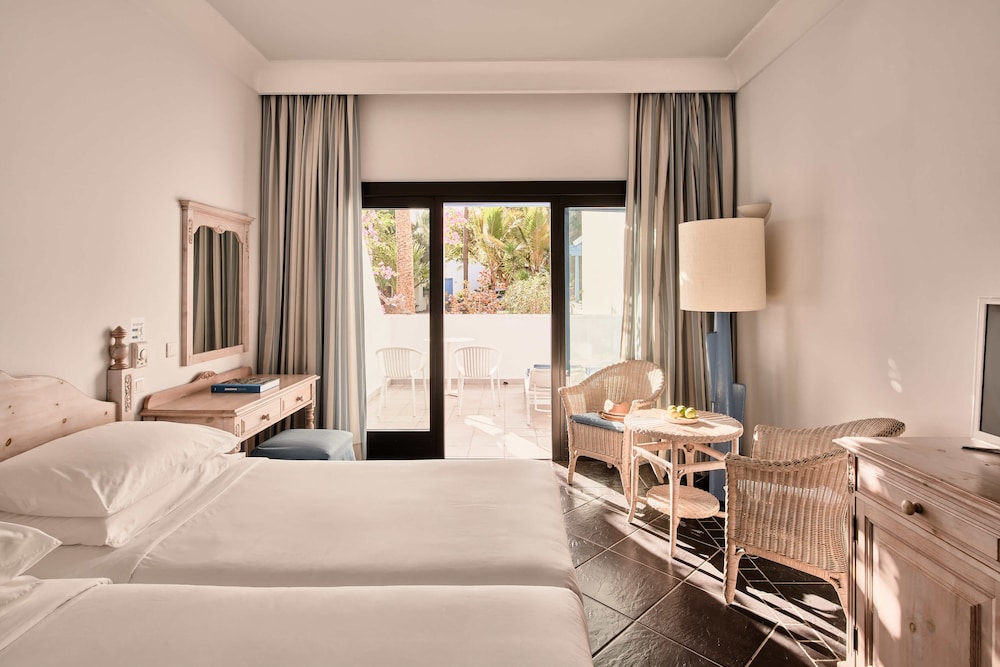 Habitación estándar doble del hotel Seaside Los Jameos Playa