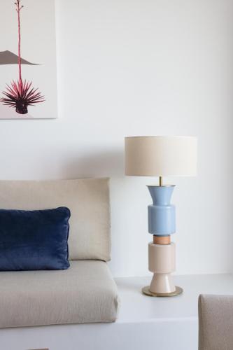 Suite Vista Mar Vista Piscina Balcón o Terraza del hotel Plus Fariones Suite. Foto 6