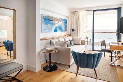 Suite con vistas al mar del hotel Fariones