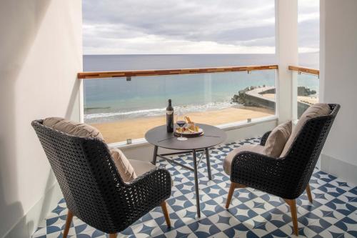 Suite con vistas al mar del hotel Fariones. Foto 5