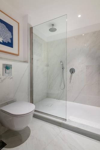 Junior Suite High Floor Sea View del hotel Fariones. Foto 1