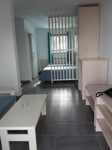 Estudio del hotel Atlantis Las Lomas. Foto 1