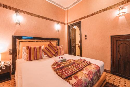 Habitación Deluxe del hotel Mabrouk. Foto 4