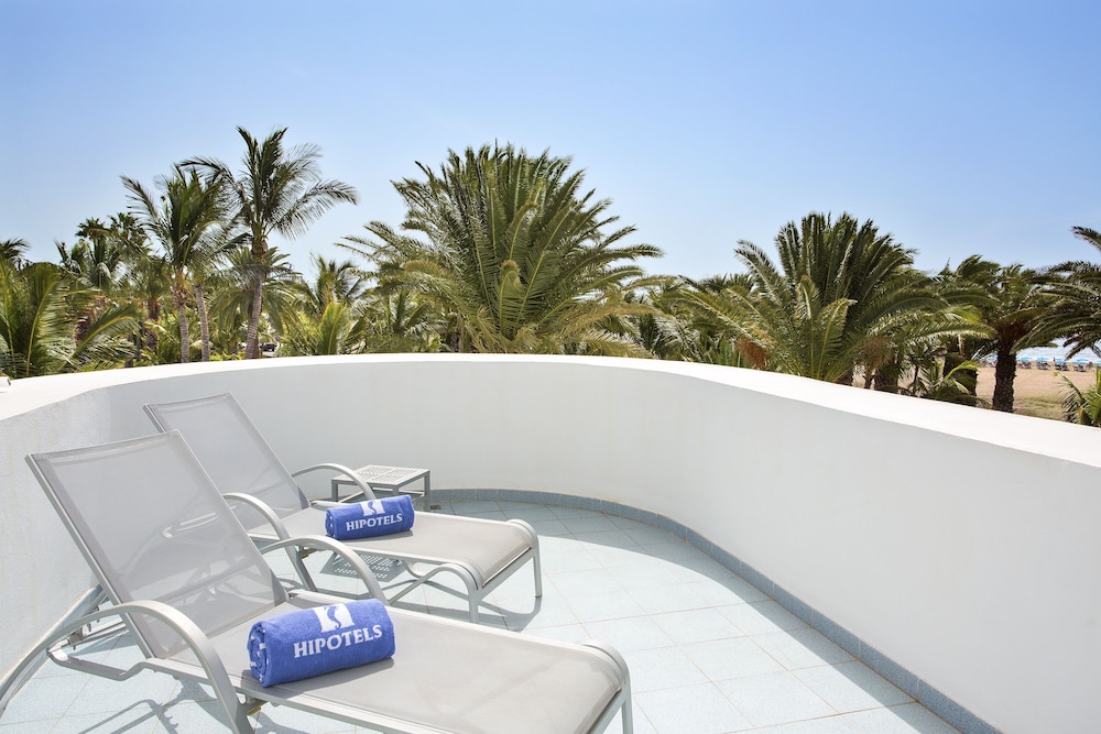 Suite junior, terraza del hotel Hipotels La Geria. Foto 15
